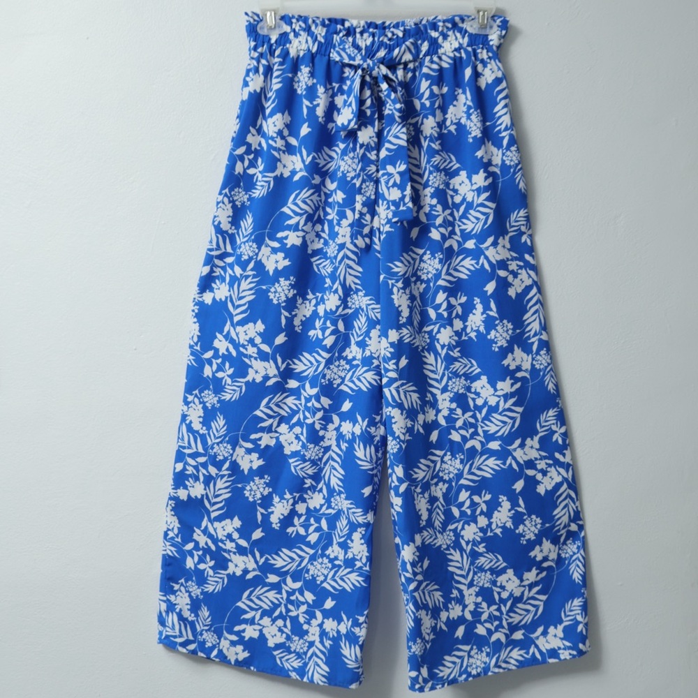 Sienna Sky Blue and White Floral Wide-Leg Pants